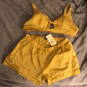 2 piece set. High waist shorts and crop top